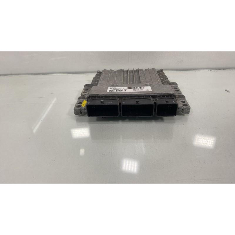 Calculateur moteur RENAULT SCENIC 3 Photo n°2