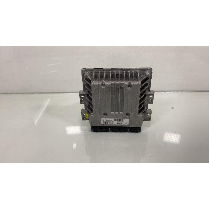 Calculateur moteur RENAULT SCENIC 3 Photo n°3