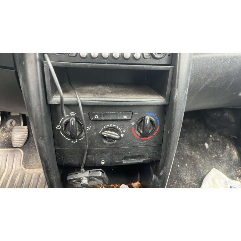 Air bag conducteur PEUGEOT 207 Photo n°9
