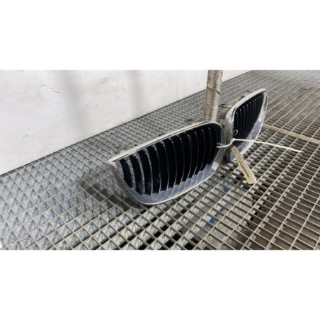 Calandre BMW SERIE 1 E81 Photo n°1