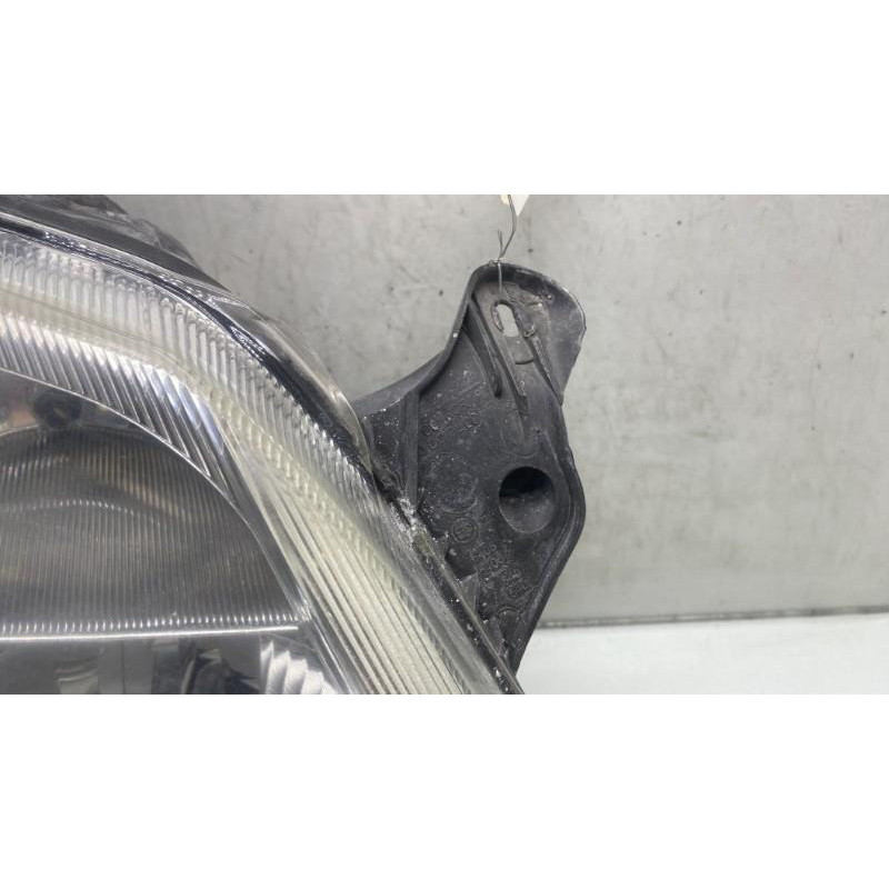 Optique avant principal droit (feux)(phare) OPEL MERIVA A Photo n°1