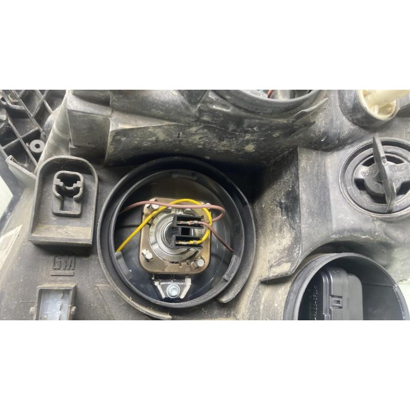 Optique avant principal droit (feux)(phare) OPEL MERIVA A Photo n°9
