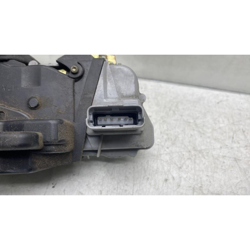 Serrure avant droit PEUGEOT 307 Photo n°4