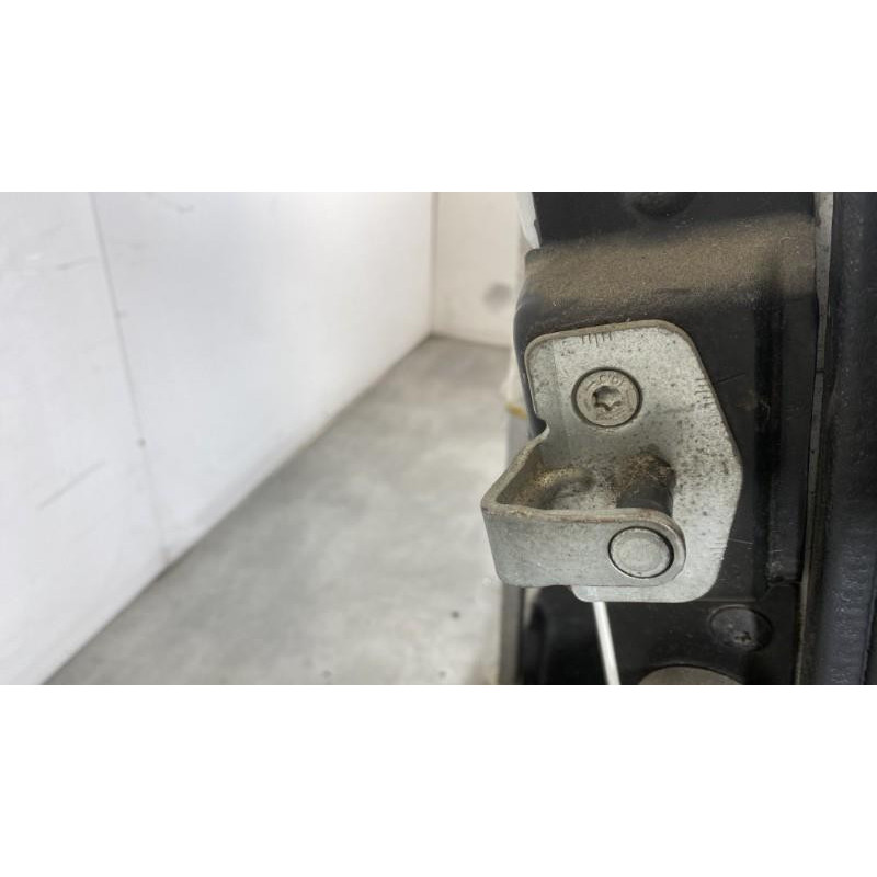 Porte de coffre droit RENAULT TRAFIC 2 Photo n°12