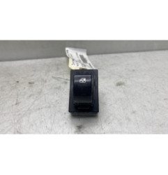 Interrupteur de leve vitre avant droit KIA PRO-CEED 1