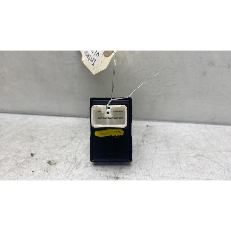 Interrupteur de leve vitre avant droit KIA PRO-CEED 1 Photo n°3