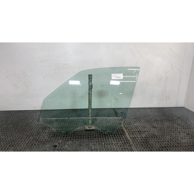 Vitre avant gauche OPEL ZAFIRA TOURER C Photo n°6