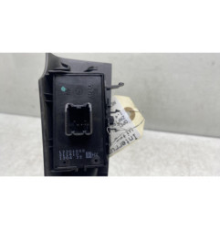 Interrupteur de leve vitre arriere droit OPEL ZAFIRA TOURER C Photo n°1
