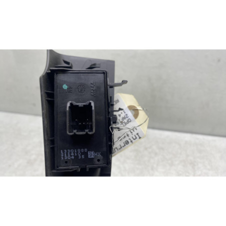 Interrupteur de leve vitre arriere droit OPEL ZAFIRA TOURER C Photo n°1