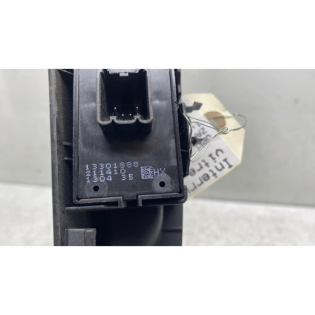 Interrupteur de leve vitre arriere droit OPEL ZAFIRA TOURER C