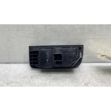 Interrupteur de leve vitre avant gauche OPEL ZAFIRA TOURER C