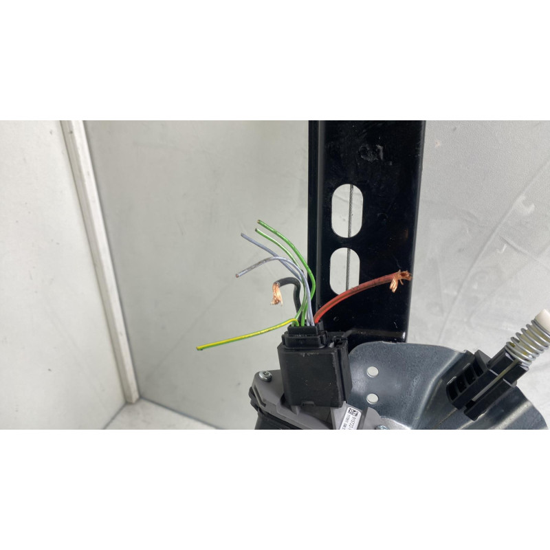 Leve vitre electrique avant gauche OPEL ZAFIRA TOURER C Photo n°4