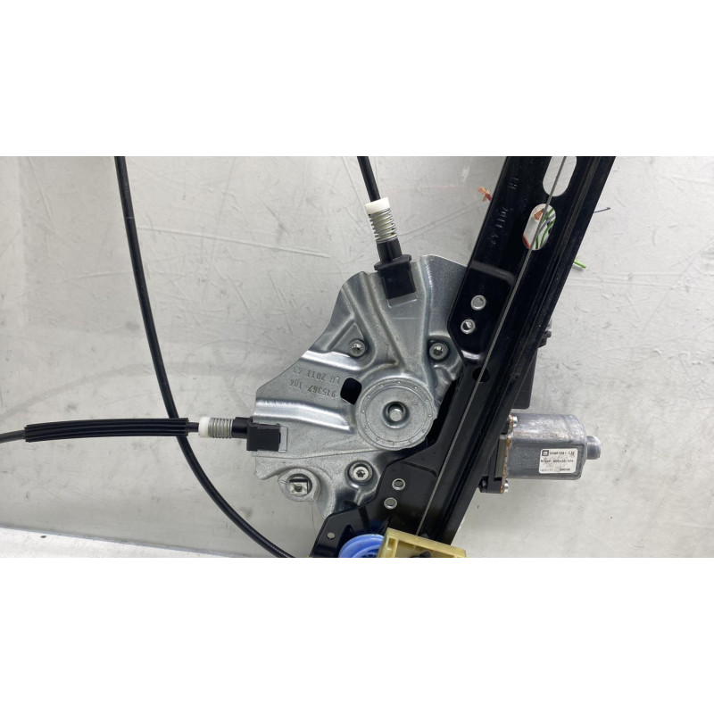 Leve vitre electrique avant gauche OPEL ZAFIRA TOURER C Photo n°8