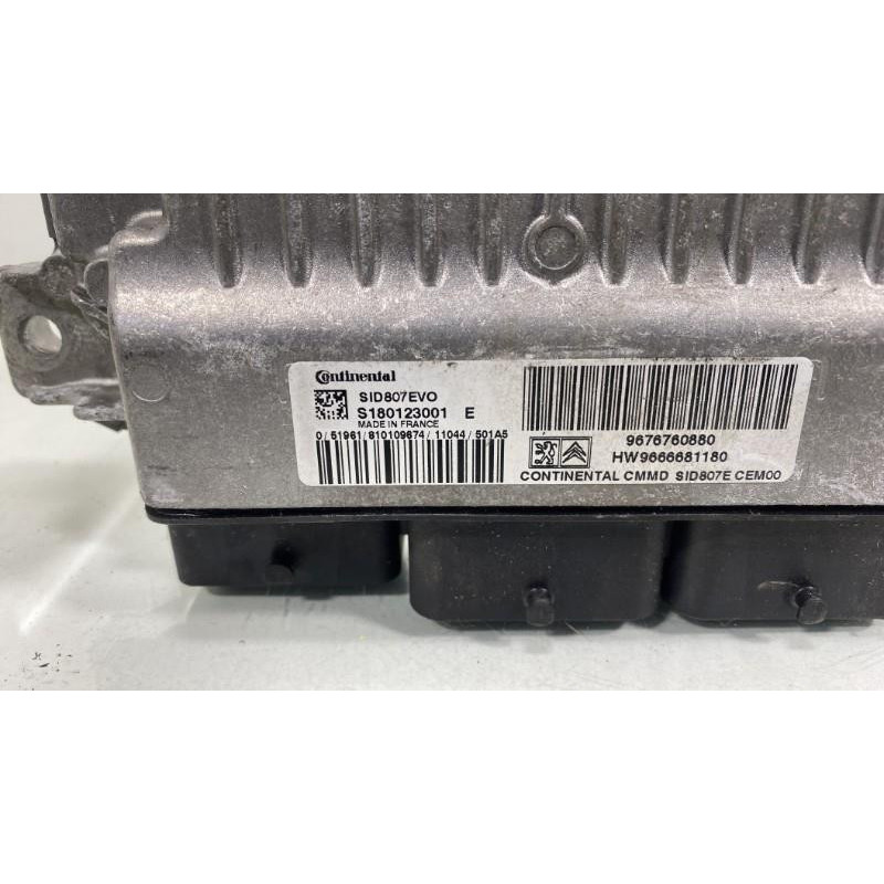 Calculateur moteur CITROEN C4 2 Photo n°3