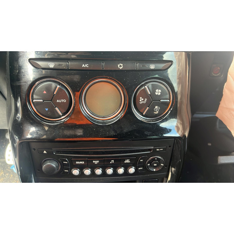 Leve vitre electrique avant gauche CITROEN DS3 Photo n°11
