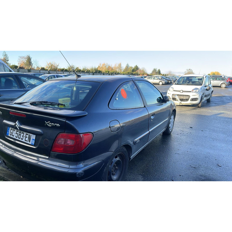 Pare boue avant gauche CITROEN XSARA Photo n°8
