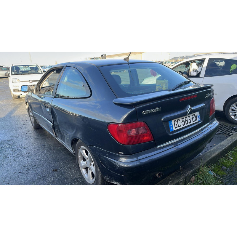 Pare boue avant gauche CITROEN XSARA Photo n°12