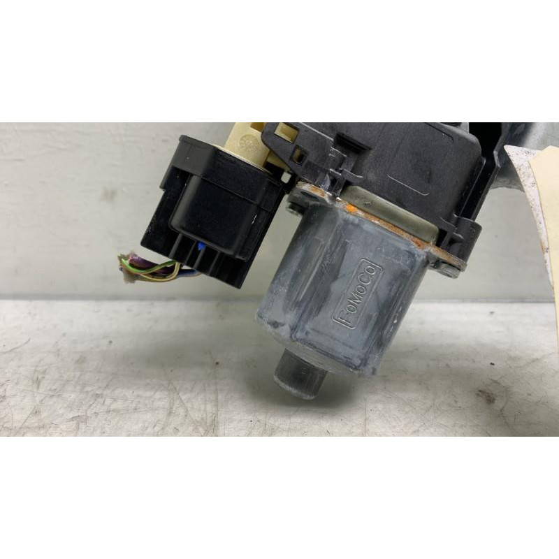 Leve vitre electrique arriere gauche FORD KUGA 2 Photo n°1