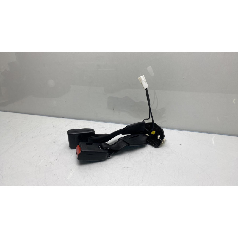 Attache ceinture arriere droit NISSAN QASHQAI 1 Photo n°2