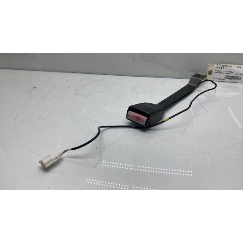 Attache ceinture avant droit NISSAN QASHQAI 1 Photo n°1