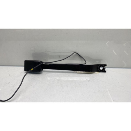 Attache ceinture avant droit NISSAN QASHQAI 1