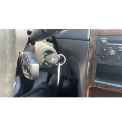 Serrure avant gauche PEUGEOT 307