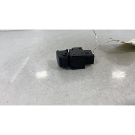 Interrupteur de leve vitre avant droit KIA SPORTAGE 2