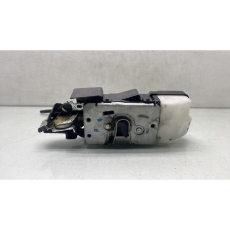 Serrure avant droit VOLKSWAGEN FOX Photo n°1