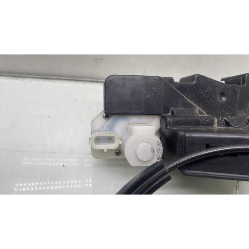 Serrure avant droit VOLKSWAGEN FOX Photo n°2