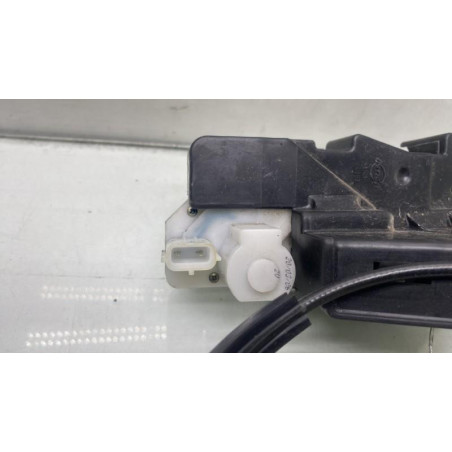 Serrure avant droit VOLKSWAGEN FOX