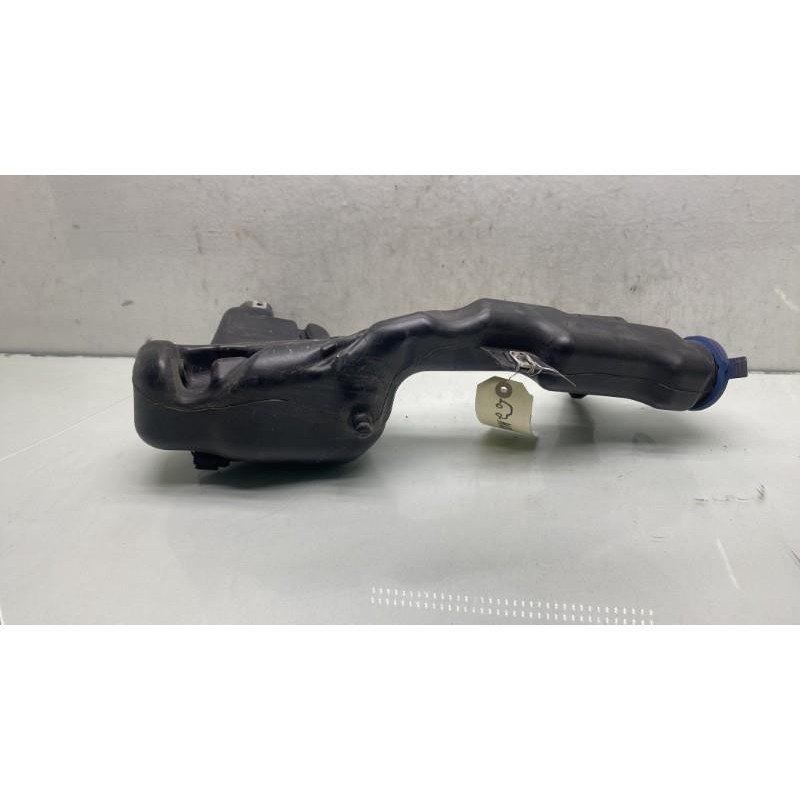 Vase de lave glace MERCEDES CLASSE C 204 Photo n°3