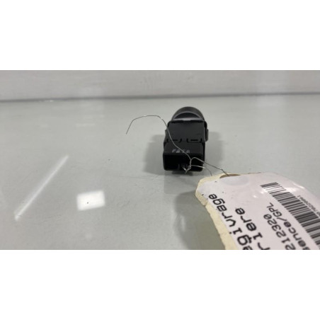 Commande degivrage lunette arriere CHEVROLET AVEO 1 Photo n°1