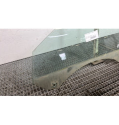 Vitre avant gauche AUDI A6 3