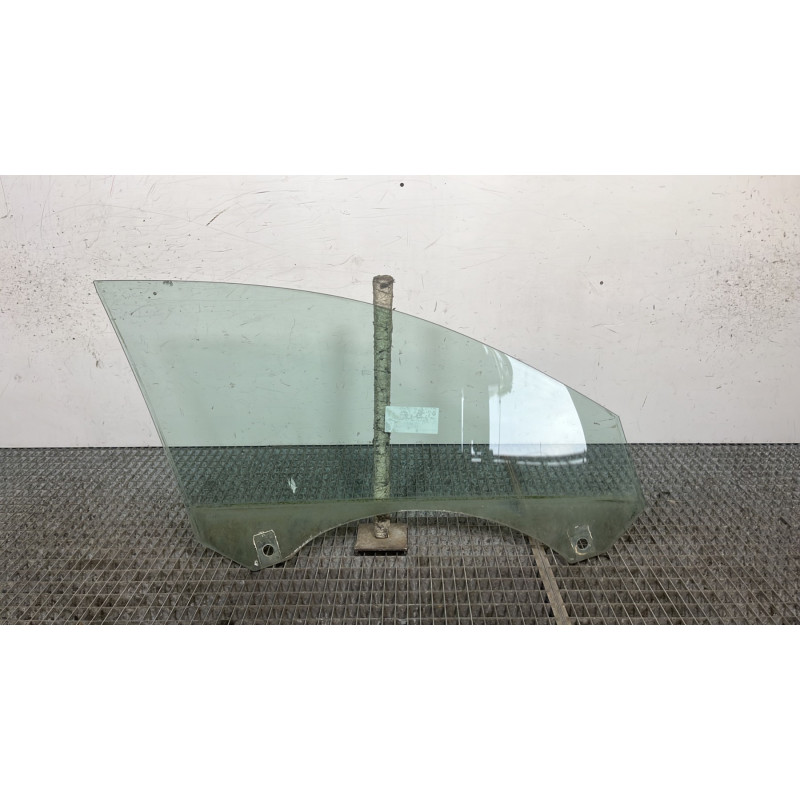 Vitre avant gauche AUDI A6 3 Photo n°4