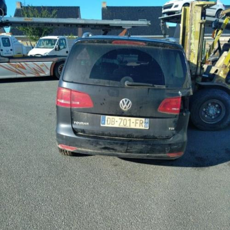 Feu arriere secondaire gauche (feux) VOLKSWAGEN TOURAN 2 Photo n°10
