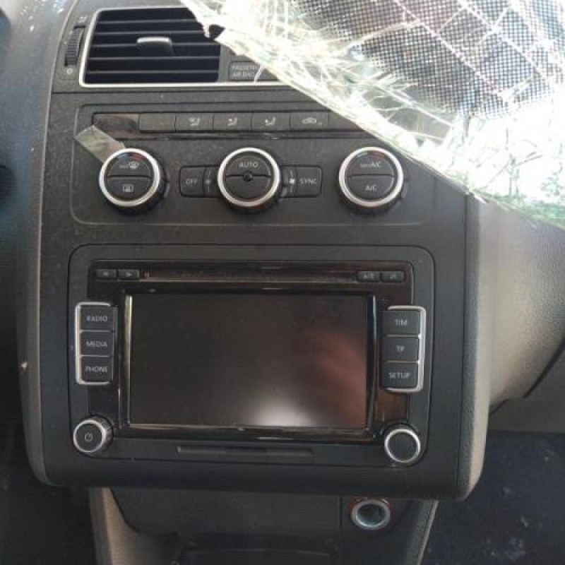 Feu arriere secondaire gauche (feux) VOLKSWAGEN TOURAN 2 Photo n°15