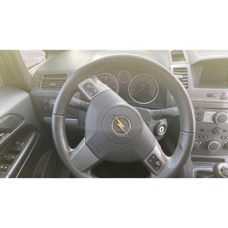 Pare choc arriere OPEL ZAFIRA B Photo n°8