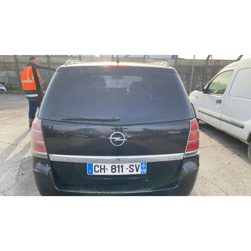 Pare choc arriere OPEL ZAFIRA B Photo n°11