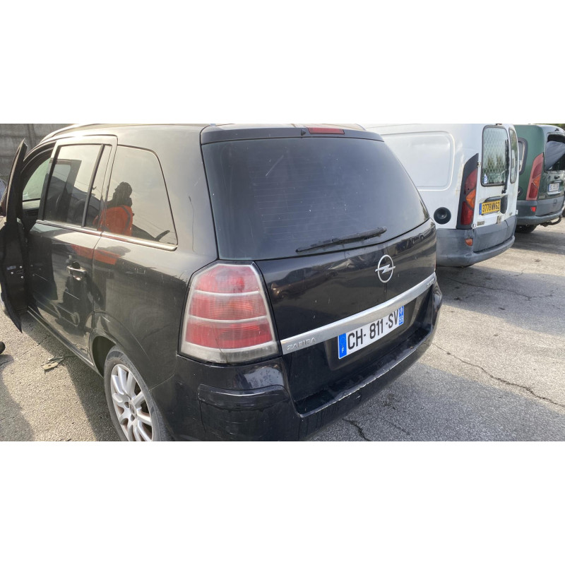Pare choc arriere OPEL ZAFIRA B Photo n°18