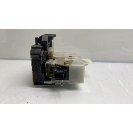 Serrure avant droit RENAULT SCENIC 1