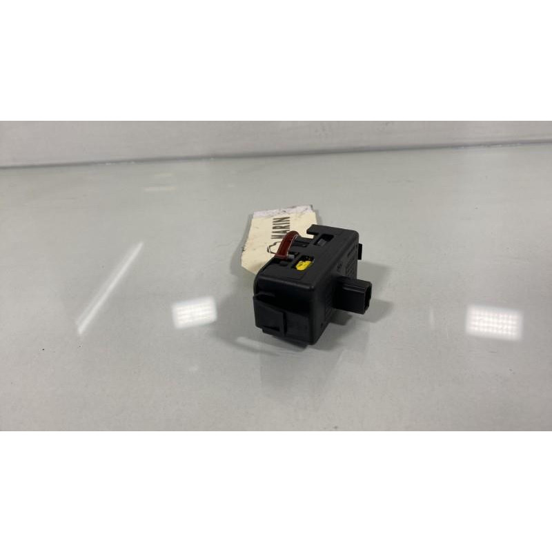 Bouton de warning RENAULT KANGOO 2 Photo n°1