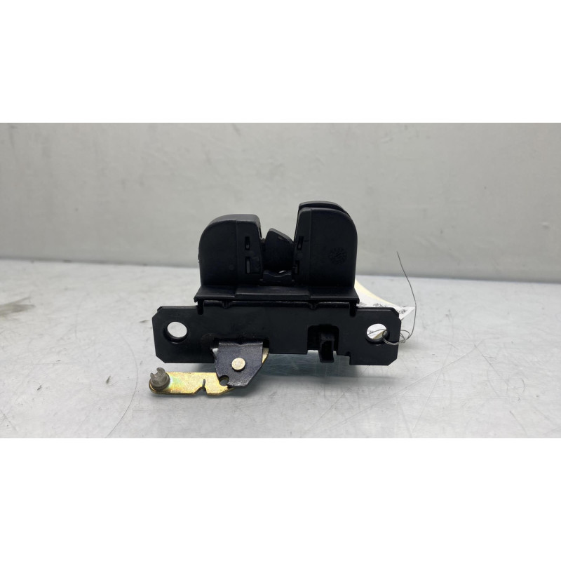 Serrure de coffre VOLKSWAGEN TOUAREG 1 Photo n°3