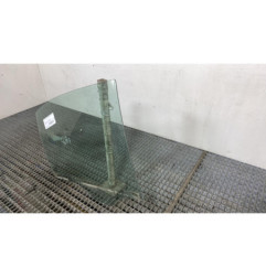 Vitre arriere droit MERCEDES CLASSE C 204 Photo n°1