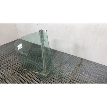Vitre arriere droit MERCEDES CLASSE C 204 Photo n°1