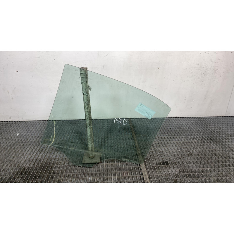 Vitre arriere droit MERCEDES CLASSE C 204 Photo n°6