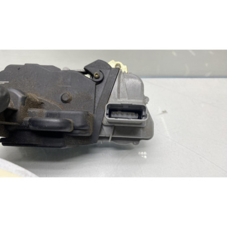 Serrure avant droit PEUGEOT 307