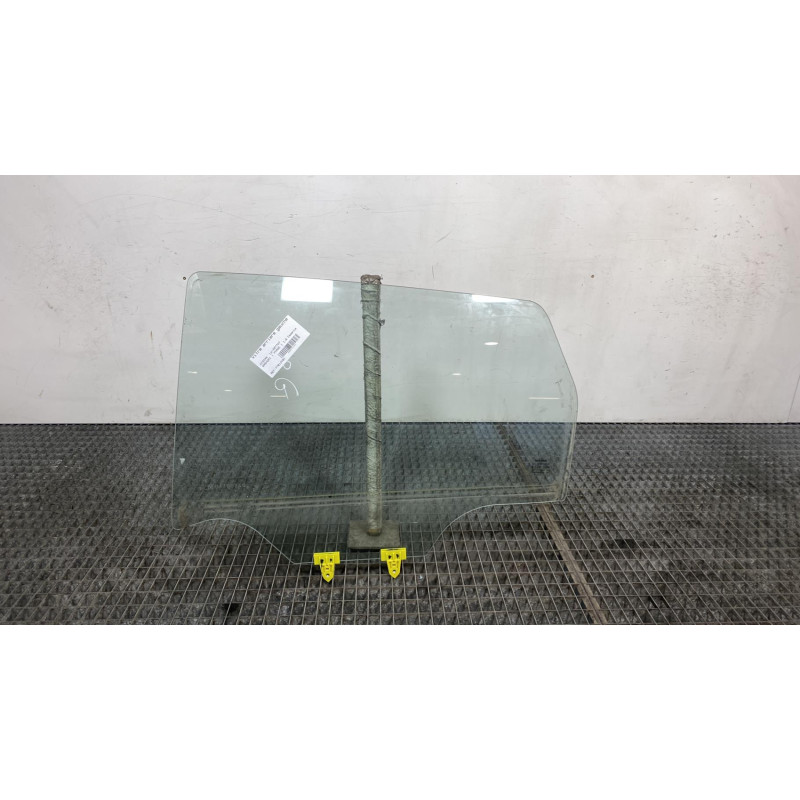 Vitre arriere gauche NISSAN QASHQAI 1 Photo n°3