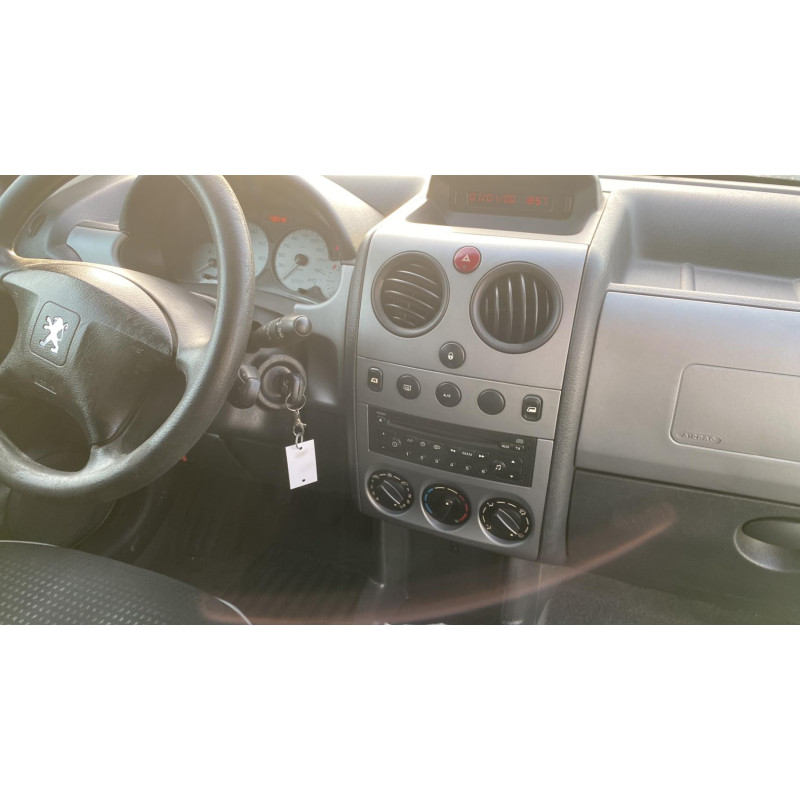 Interrupteur de leve vitre avant droit PEUGEOT PARTNER 1 Photo n°16