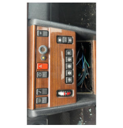 Custode arriere droit MERCEDES 300 C124