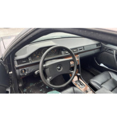 Custode arriere droit MERCEDES 300 C124